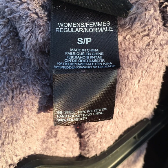 Women’s North Face Jacket - Picture 3 of 3